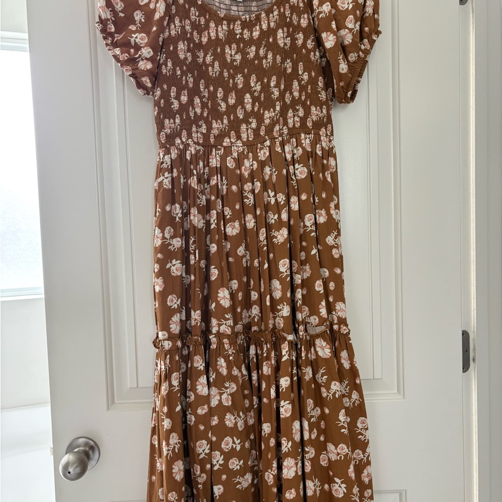 Ivy City Co. Brown Floral Tiered Midi Dress